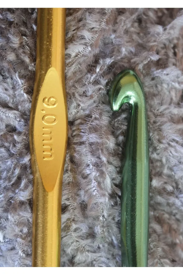 Derya Baykal Metal Renkli Tığ 9,0 mm